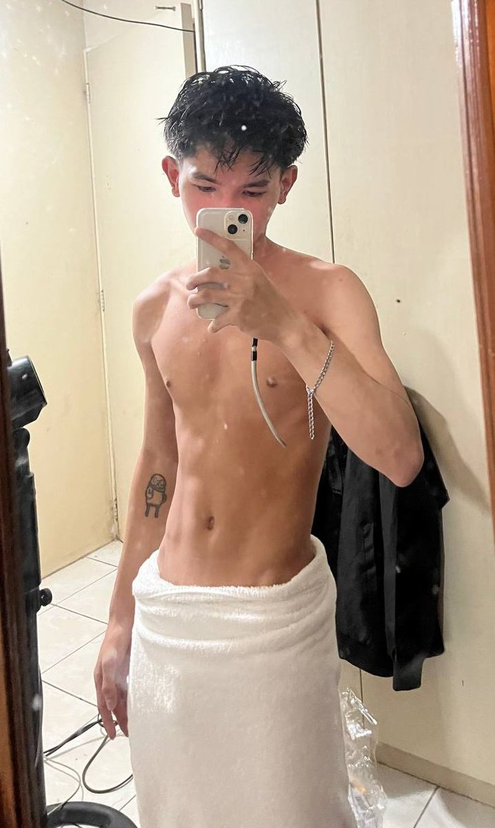 AloisTrancy_01's tweet photo. hiii please follow my ig: only. llcien https://t.co/LjiA7nrQ54