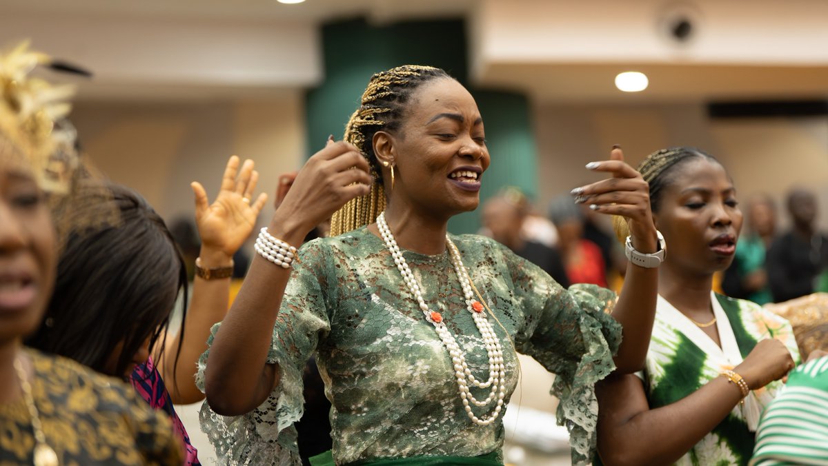 RCCGCityofDavid's tweet photo. From praise to the Word, every moment counts when God is in the room.
#SundayService #GodAtWork #cityofdavid #RCCG #rccgcityofdavid https://t.co/YsCA5ehzA7