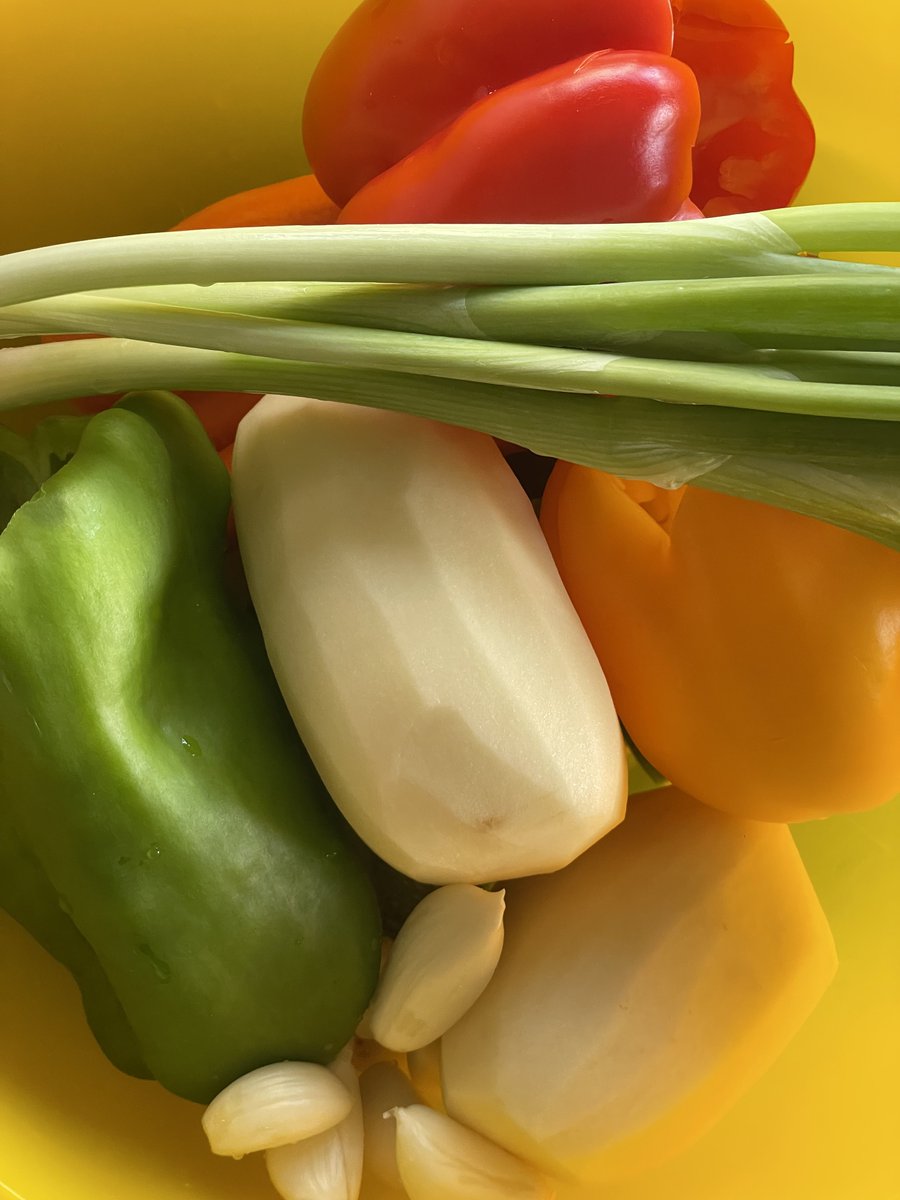 probablyhamza's tweet image. How it started / how it’s going