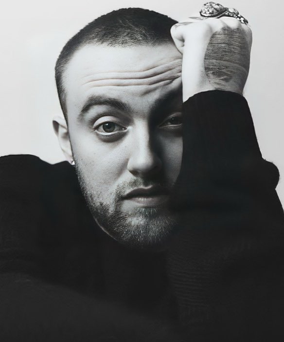 ComplexMusic's tweet image. Happy birthday to the legendary Malcolm James McCormick 🎈

He would’ve turned 34 today. What song of his made you a forever Mac Miller fan? 🕊️
