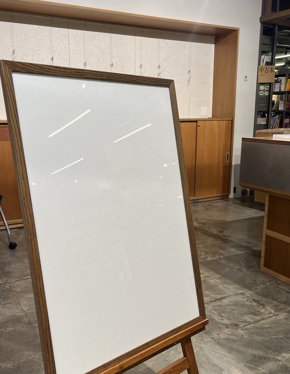 設営開始！！！ 準備頑張ります💪 #こまち個展ふくふく