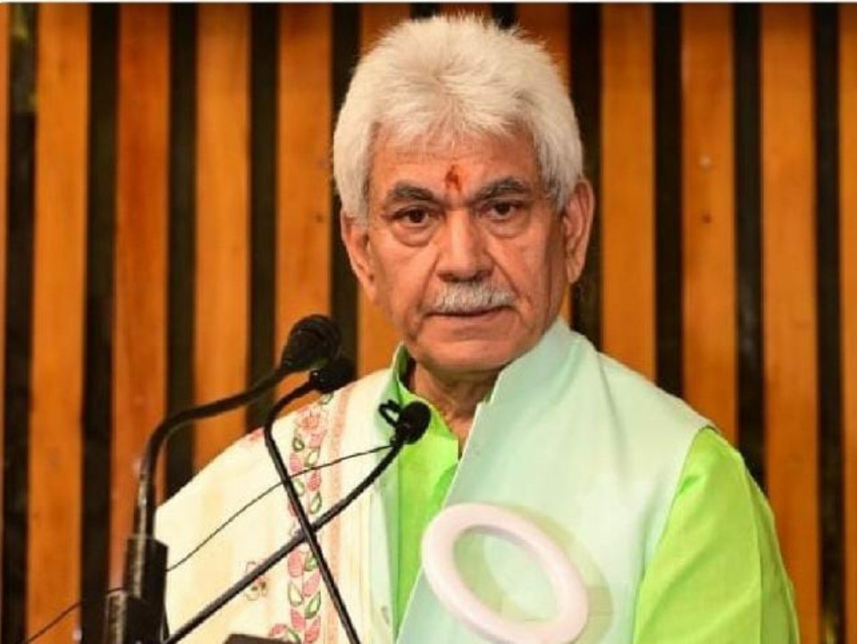 shah_Shakir_011's tweet photo. “Education expands the horizon of opportunities & opens doors to a brighter future.” This inspiring vision of Hon’ble LG @manojsinha_ reflects his unwavering commitment to building a knowledge-driven, inclusive, and progressive Jammu Kashmir. #ProgressingJK https://t.co/BBr0Z9TqQs