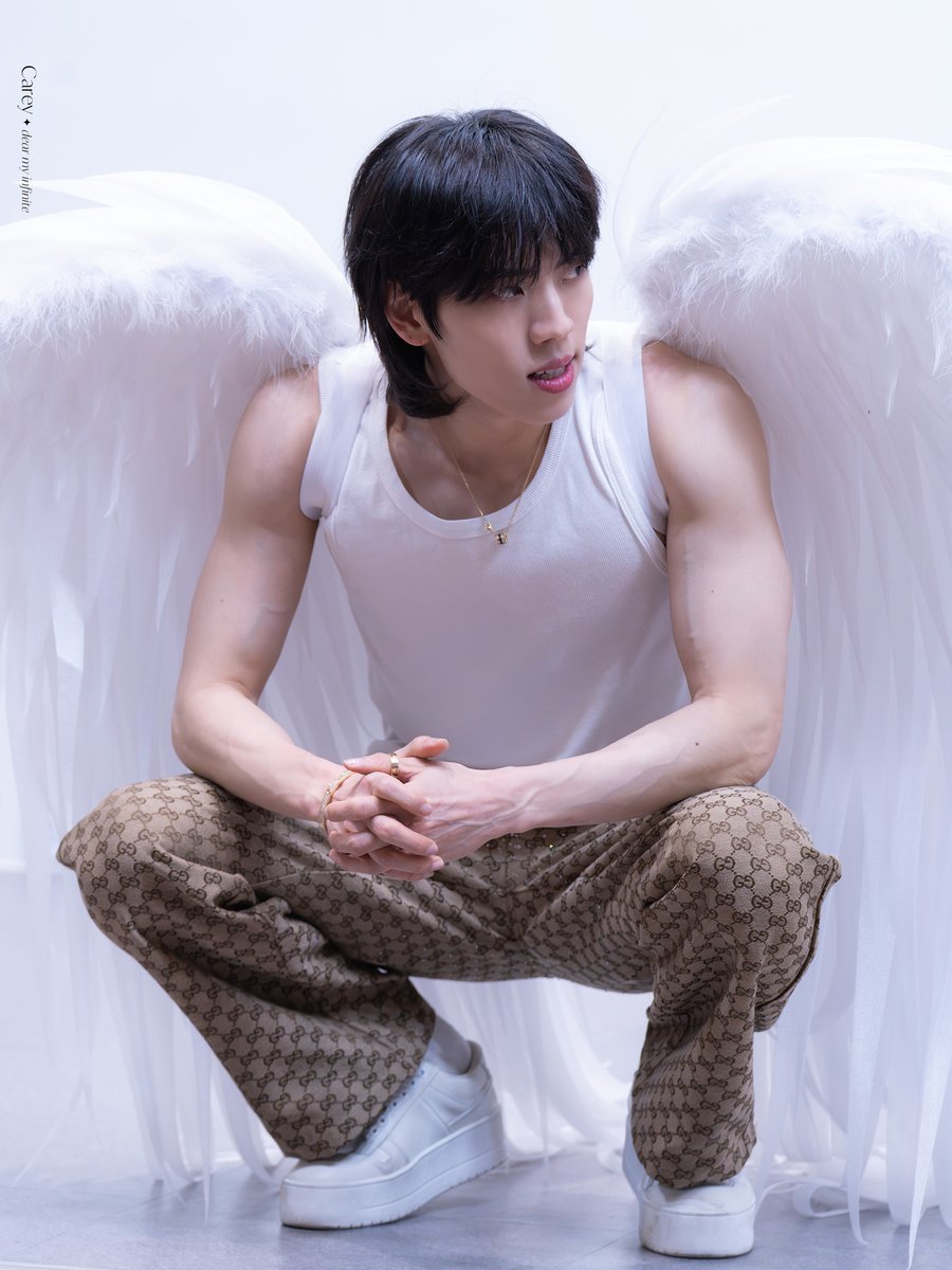 260118 프롬5차 대면 팬사

⁺‧₊˚ ཐི⋆♱⋆ཋྀ ˚₊‧⁺
🕊️𝖆𝖓𝖌𝖊𝖑🤍🖤

#인피니트 #INFINITE
#장동우 #JangDongWoo
#AWAKE #SWAY #SWAY_Zzz