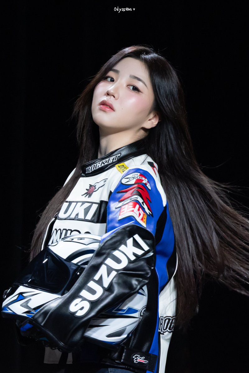 Odysseus_1013's tweet image. 260116 후즈팬 스토어 팬사

완전 멋짐 

#tripleS #트리플에스
#박소현 #소현 #SoHyun