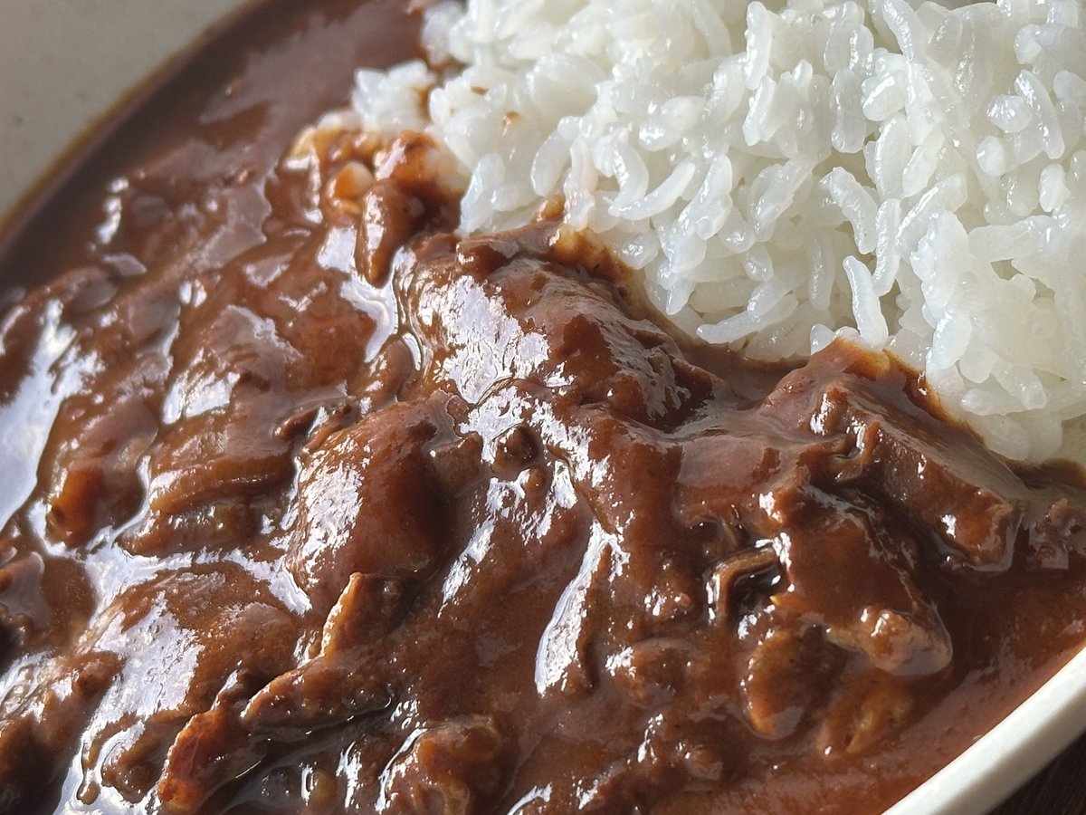 丸善ジュンク堂書店さんからハヤシライスをいただいたので食べました