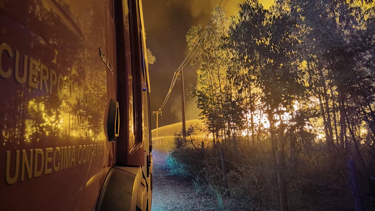 Cuerpo de Bomberos de Ñuñoa tweet media