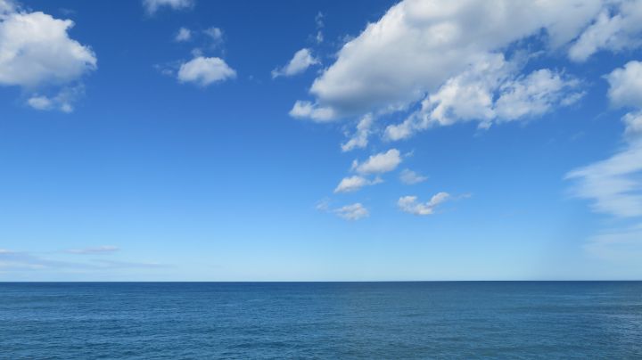 Hawk3330's tweet image. Art of the Day! "海と空「OCEAN and SKY」". Buy at: ArtPal.com/HawkOren?i=301…