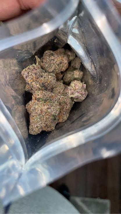 JamesDecke5175's tweet photo. #Dubai #vape #Coco #Dubainightlife #bud #Sharjah #aibashah #AiNahda #Jvc #weed #Lsd #Hashish..

Available items on Menu via the link on Bio 💯💨📍 https://t.co/vNg1DxWNkb