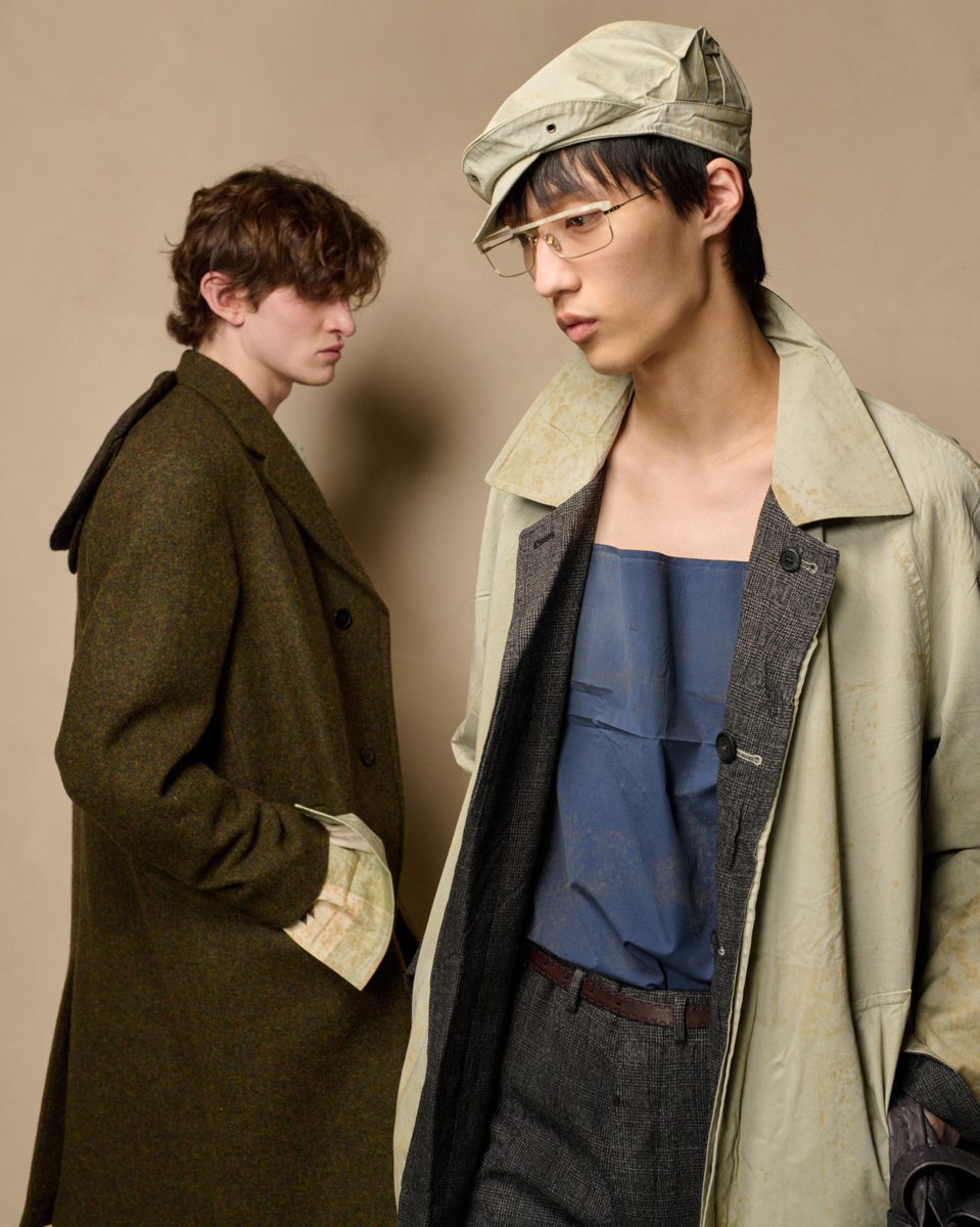 日曜限定最終値下げ スーパー激レア 定価15万 プラダ フレアパンツ