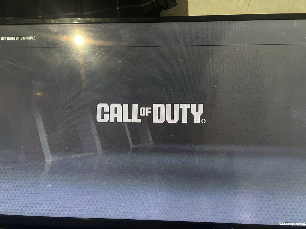 PexWexbxm's tweet photo. @CallofDuty Can someone help me I’m stuck on the call of duty screen when you login and skip the cut scenes any suggestions?? https://t.co/RGJdxXQ8fY