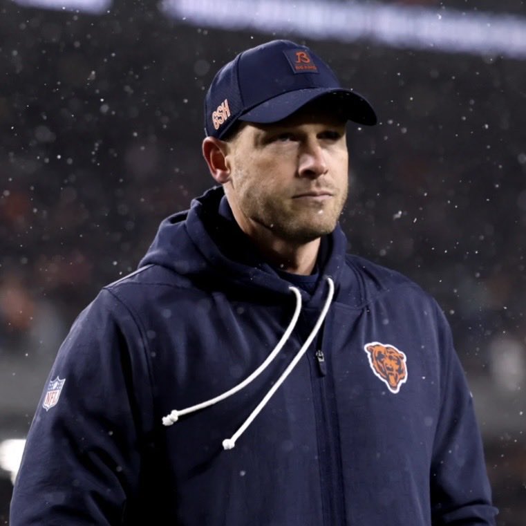 DepBearsFan's tweet image. Best coach in the NFC North. We’ll be back.