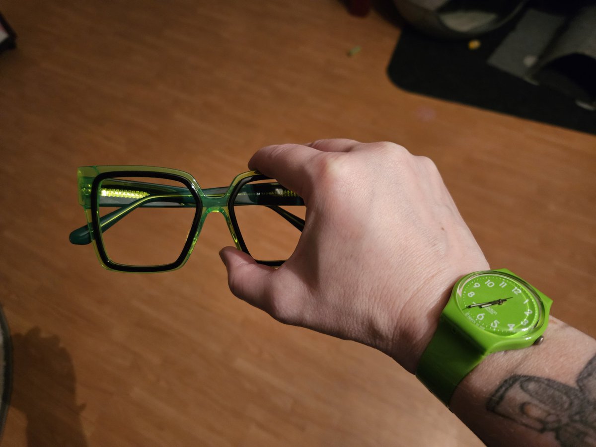 (✿◠‿◠) tweet media