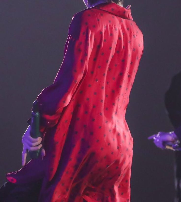 lvthvkook's tweet image. GETTING READY.   TO MAKE HISTORY