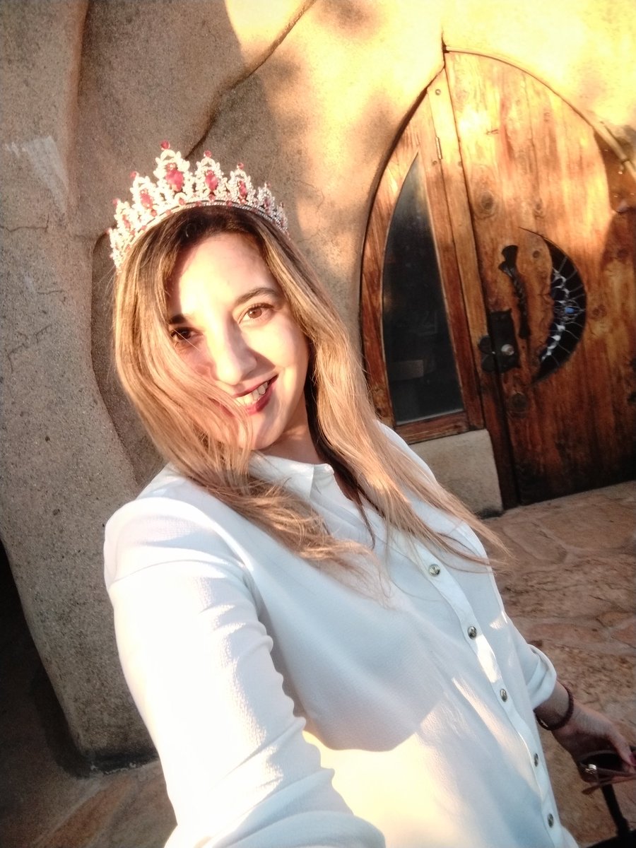 aida__mouse's tweet photo. Celebrando en casi todo el estado.

#BirthdayGirl 👑 https://t.co/1xW5Xxjb0J