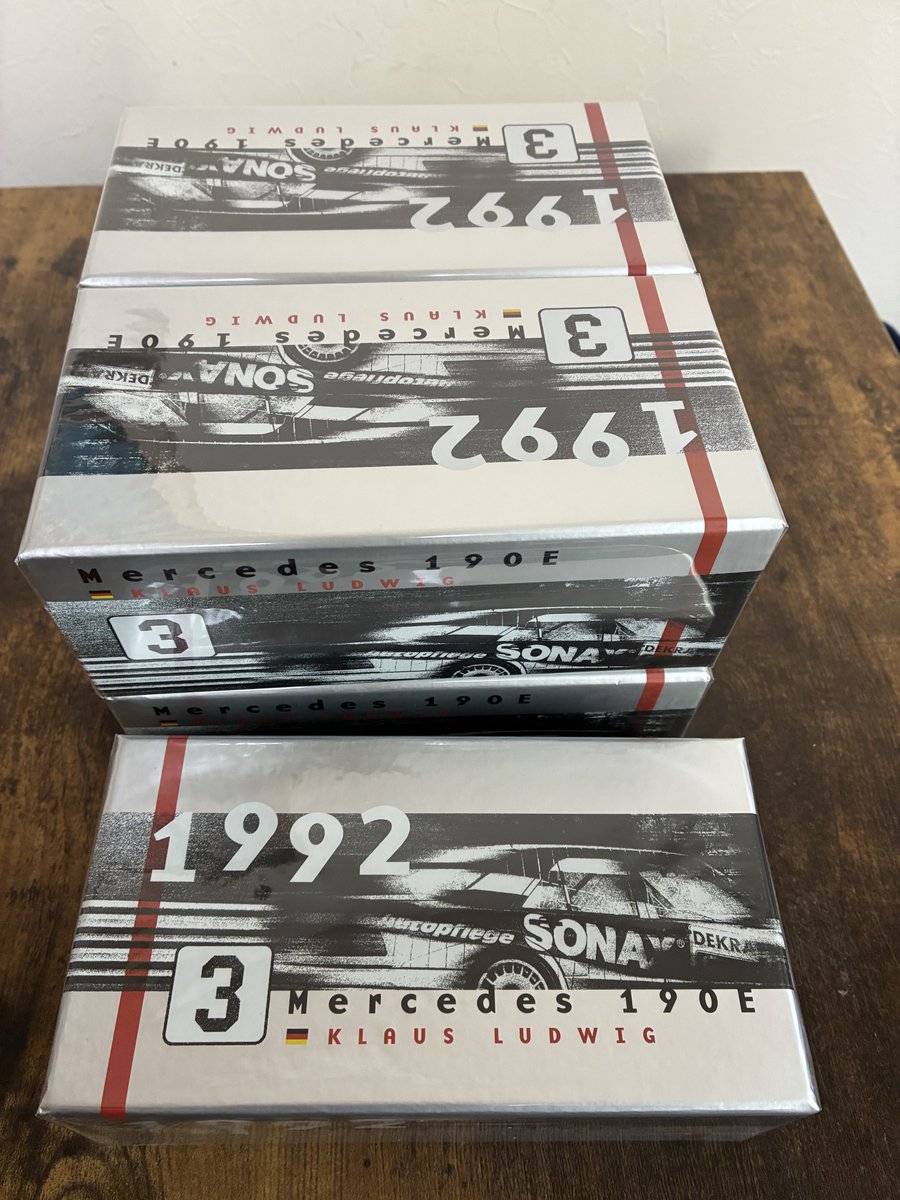 get_slot's tweet photo. スロットイット。
本日入荷しましたのでご予約品を
発送致しました。

パーツも入荷しましたので本日中にオンラインショップにアップします。

https://t.co/0okc7yby9m

#スロットカー  #slotcar  #スロットイット https://t.co/gR2MvQLMsw