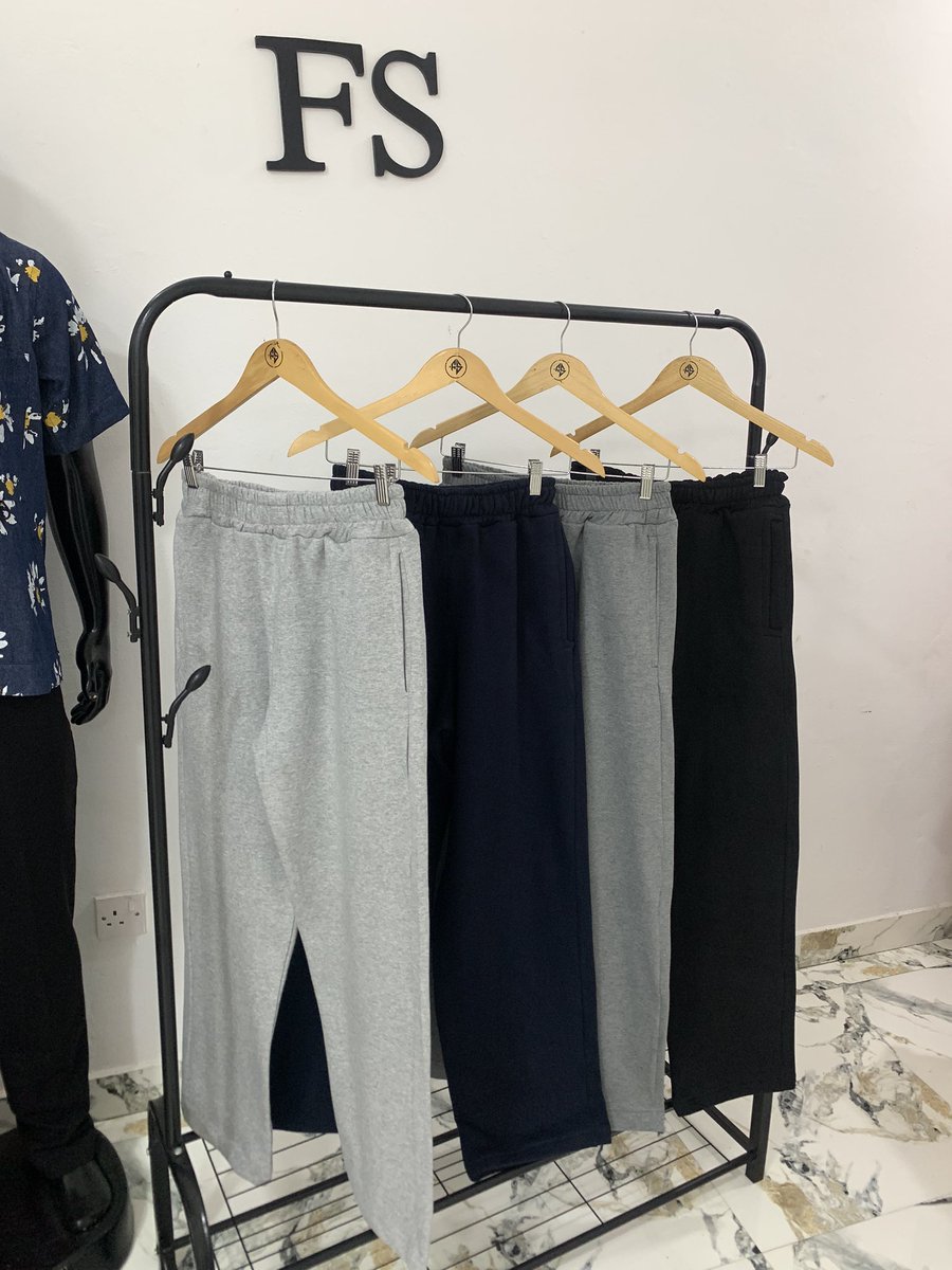 gbogbolowo tweet media