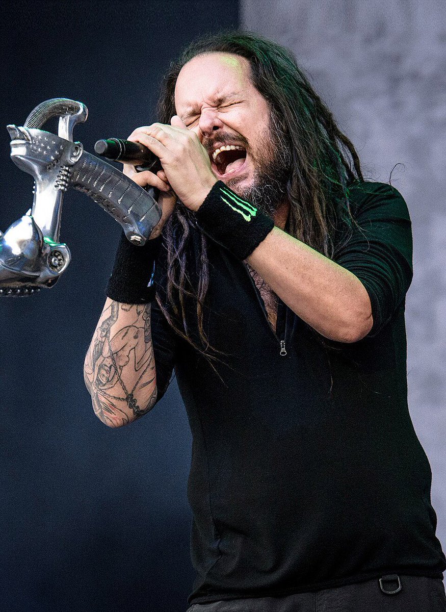 summainferno's tweet photo. 🧩 Jonathan Davis nació el 18 de enero de 1971.
Frontman de Korn y una voz clave en la generación nu-metal.
Hoy cumple 55 años.

#JonathanDavis #Korn #NuMetal #OnThisDay #Cumpleaños #IconoMusical https://t.co/C9IcDvpJNG