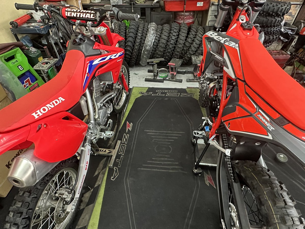 ちょっとだけ商談中につき…