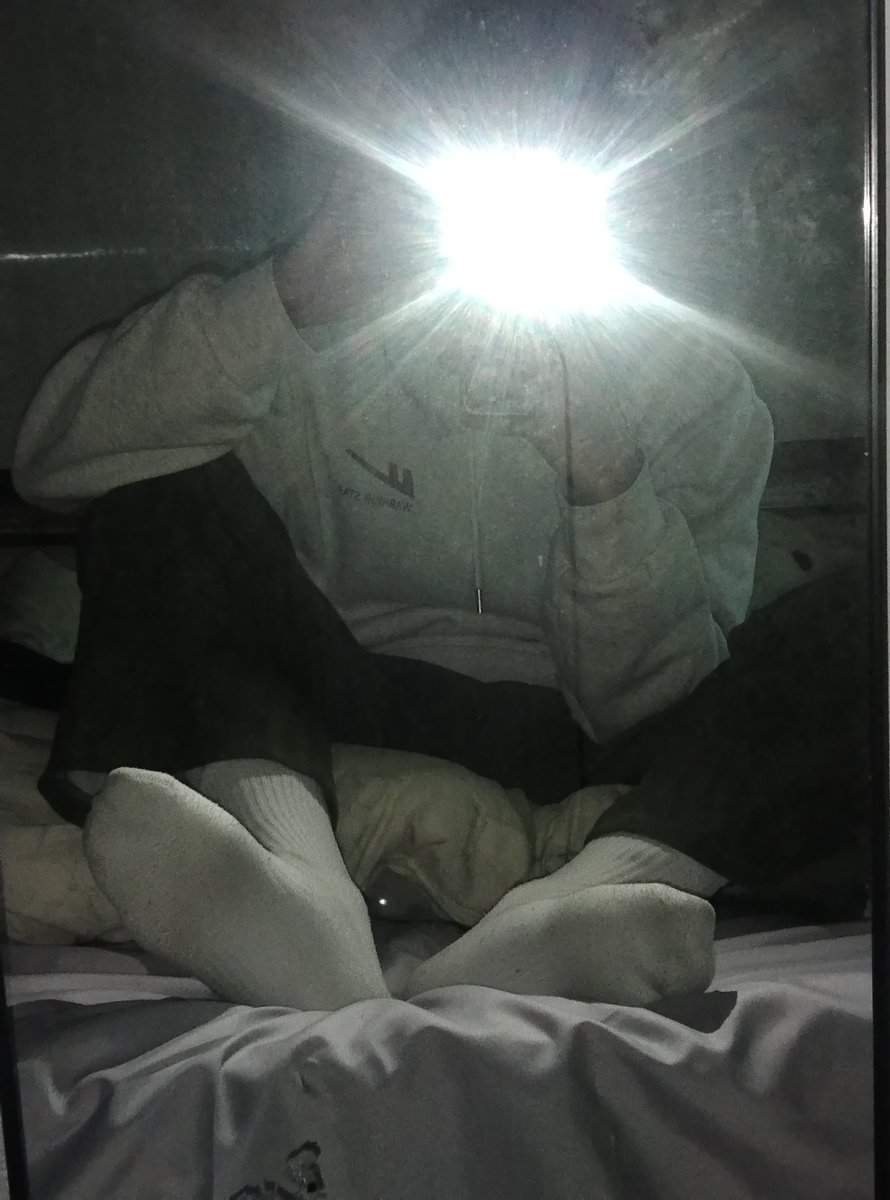 xiaoyuyukun's tweet photo. 好无聊啊_(:τ」∠)_  #男高m  #0m #薄肌男孩 https://t.co/zQE7Ya6pRb