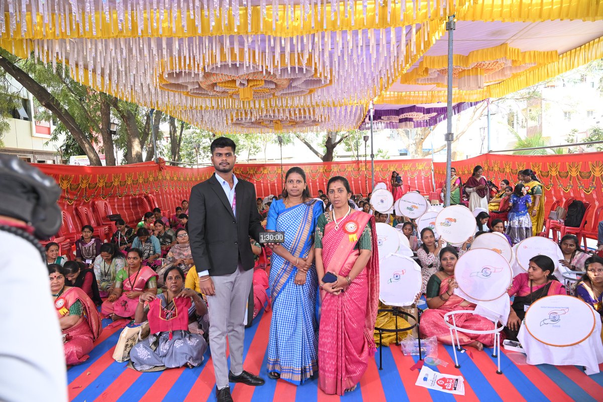 DevaariC's tweet photo. Honored to attend the Bagalkot District Nobel World Record Aari Work Event as State Secretary, Karnataka Aari Workers Council.
Celebrating the talent, heritage &amp; dedication of our Aari artisans ✨
#AariWork #NobelWorldRecord #WomenEmpowerment https://t.co/ttx6jvqAYP