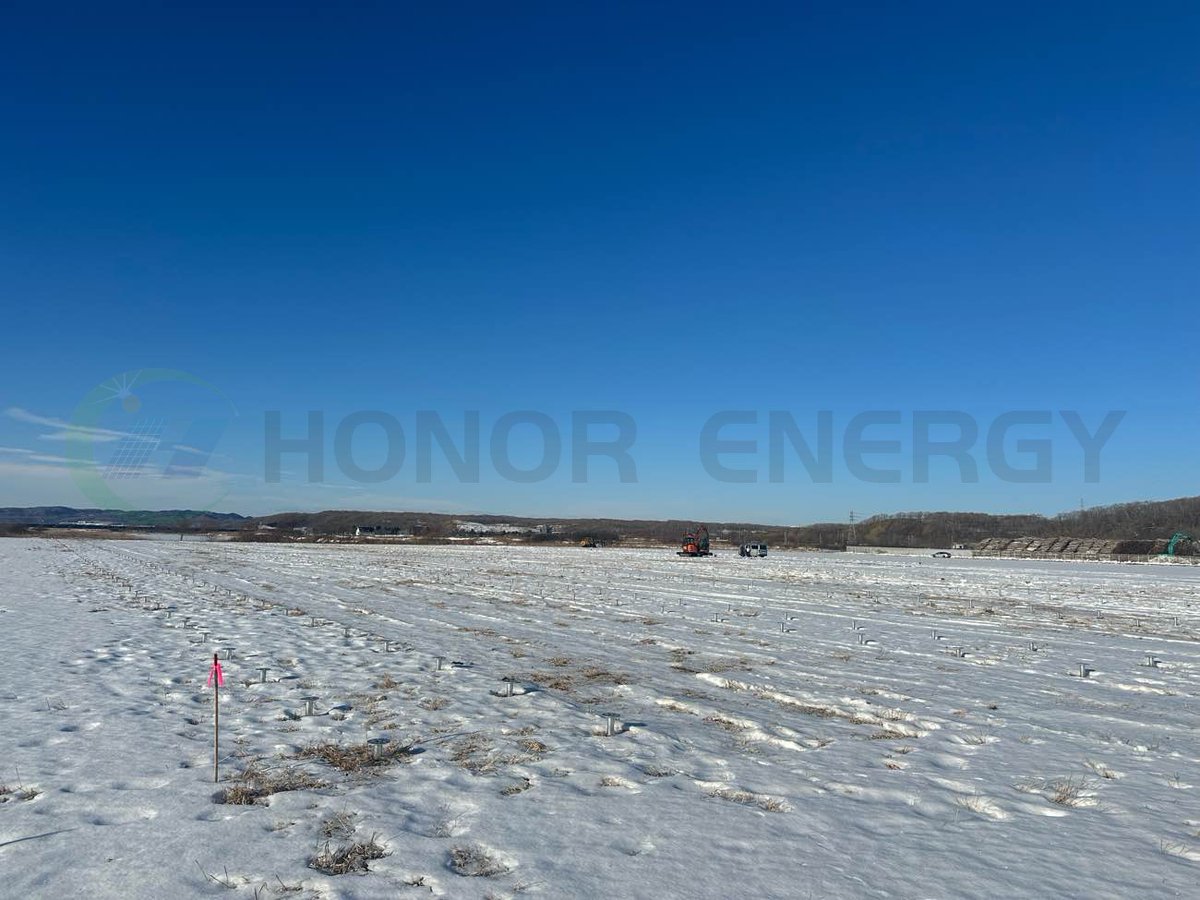 Jimmywdz's tweet image. 🏗️4MW High-Voltage Solar Project Update!
We're thrilled to share progress from a challenging high-snowfall region—pile foundation work is advancing smoothly! ☀️❄️
🗨️Whatsapp: wa.me/8618759576965
🗨️Website: honorenergys.com
#screw #solarmount