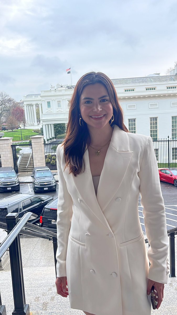 ValentinaForUSA's tweet image. Elon @elonmusk I am the leading candidate running for Congress against this 84 year old RINO.

I need your help getting into Congress so we can put in place:

-Term limits (He’s been 22 years in Congress)
-Voter ID
-Incentivize having babies
-Protect our children, so parents…