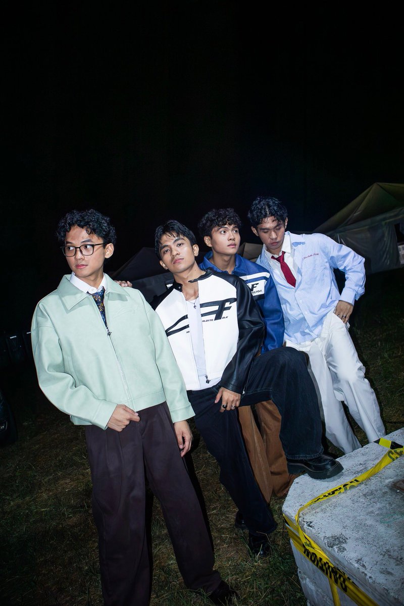 cuatromusicph's tweet photo. bias check! https://t.co/XFKv1D5lXU