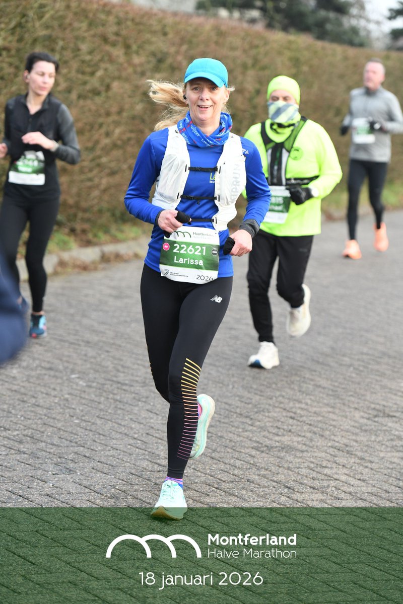 cloudtje1's tweet image. Goede morgen @loopmaatjes en #tweeps. The day after en er zit een liedje in mijn hoofd..... 🎶jij krijgt die lach niet van mijn gezicht 🎶
Bewijs dat ik heerlijk gelopen heb ook vastgelegd.  Fijne dag!!