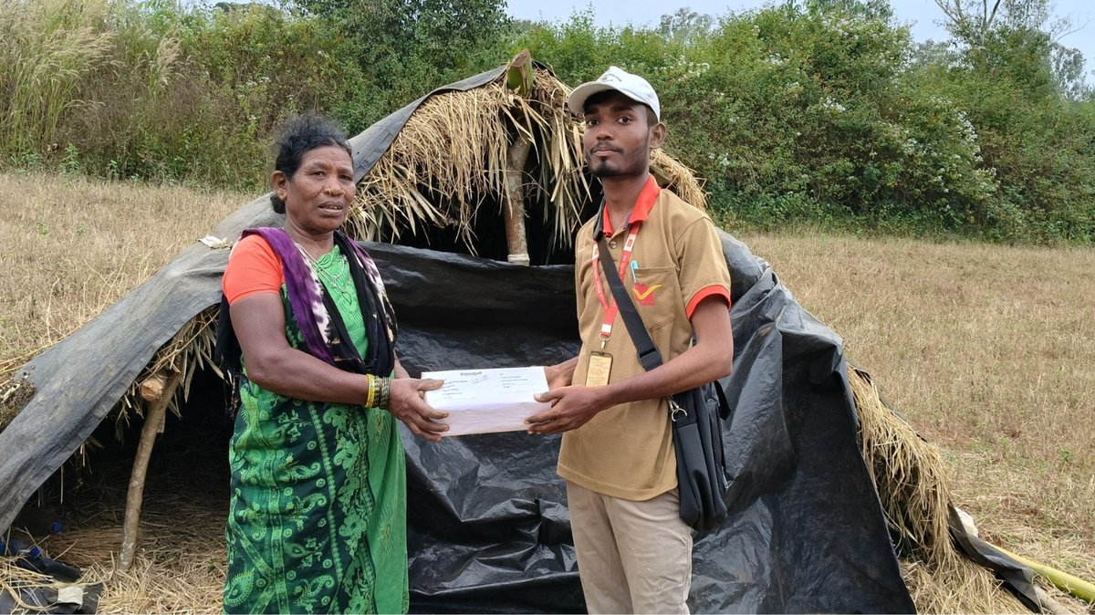 appostalcircle's tweet photo. Where the roads end, our duty begins.
From letters to life-saving medicines, India Post reaches every heart.

#IndiaPost #DakSewaJanSewa #ServingTheUnserved #TribalIndia #RemoteAreas #AndhraPradeshCircle #DeliveringTrust https://t.co/rJg2zM2dVs