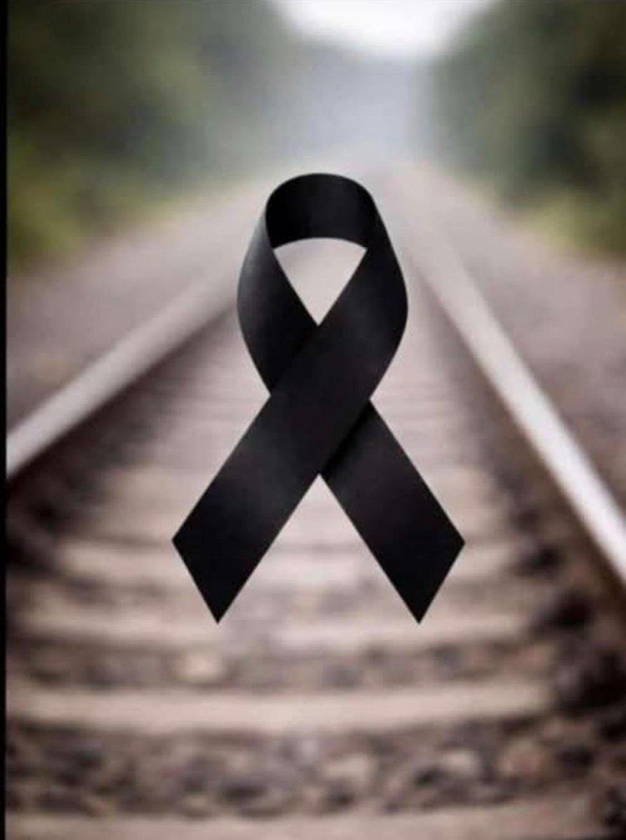 Mardelplata1995's tweet photo. Hoy Adamuz nos da una lección de humanidad y empatía, no se puede describir el dolor de esas familias Todo el cariño y la fuerza para ellas y 
Un abrazo inmenso y pronta recuperación para las personas heridas. #Adif #descarrilamiento #dep #Iryo #Cordoba https://t.co/NpHBmxEnPn