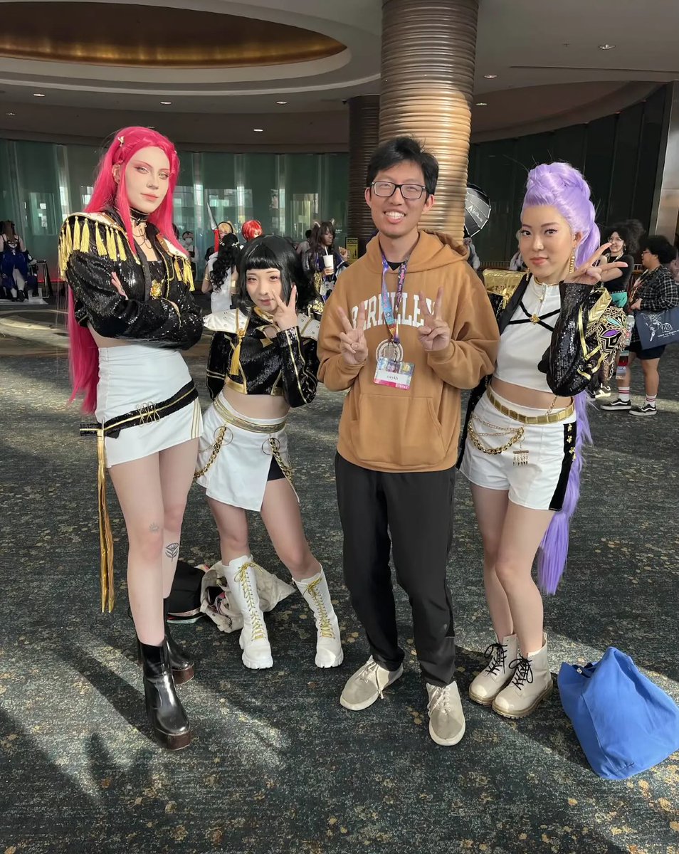 MiniBoiOSC's tweet image. hey guys its me and gang 🥷🥷🥷🥷🥷🥷