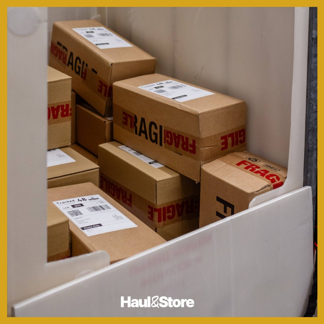 Despatching fragile goods all across the globe from our Surrey-based eCommerce warehouse!📦✨