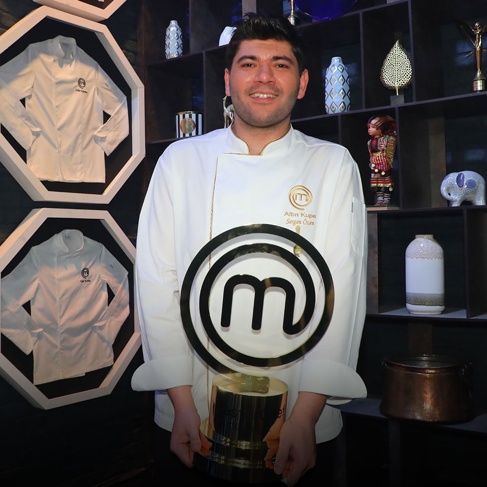 populicc's tweet photo. MasterChef şampiyonu Sergen oldu. https://t.co/y6aVrei4vh