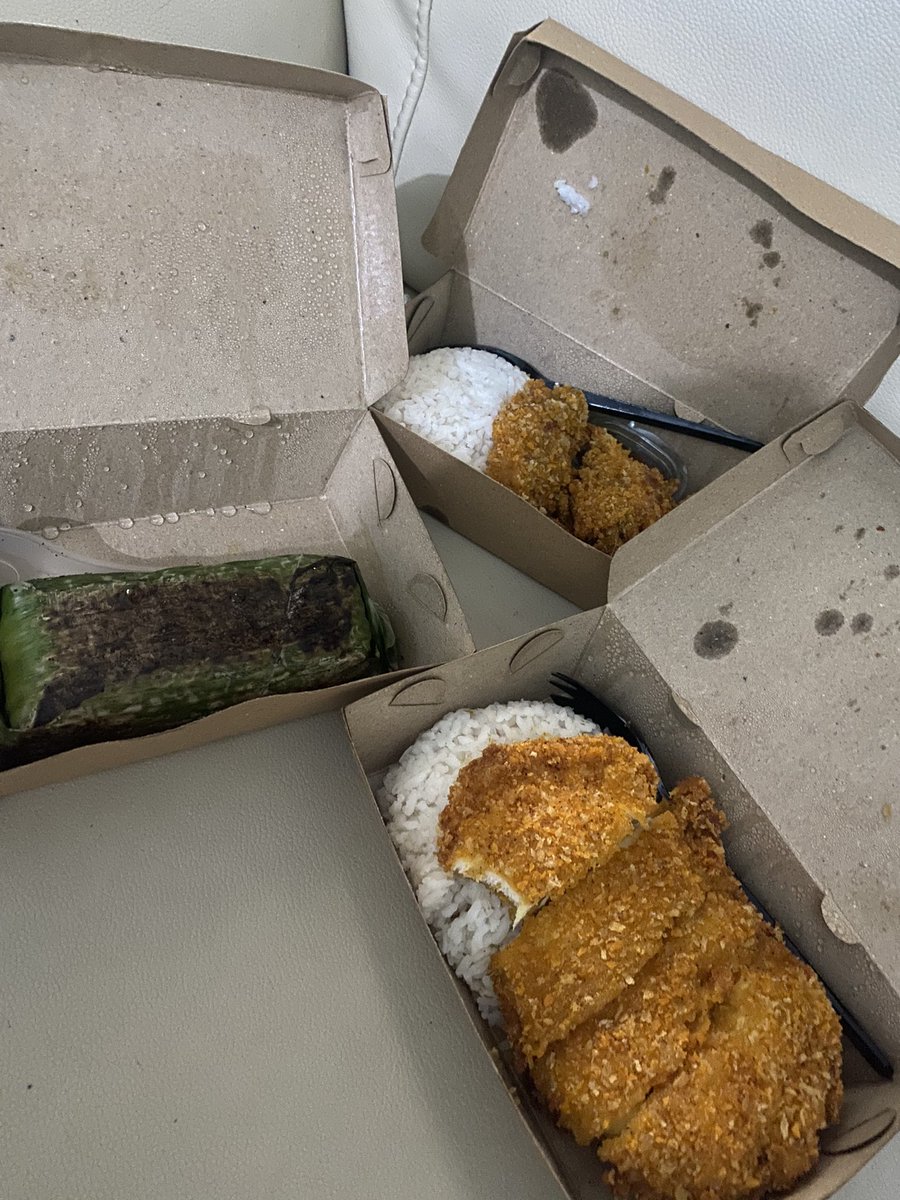 lesdeaux's tweet image. urgent!! aku mau promosiin nasi katsu mama, homemade dimasak dadakan dirumah jadi masih anget ketika nyampe! mama butuh dana secepatnya utk bayar kontrakan yg nunggak dr bulan lalu krn sepi orderan.. mama single mom &amp;amp; hny berdua dgn adikku yg masih sekolah...