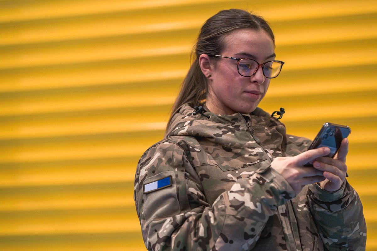 Royal Signals tweet media