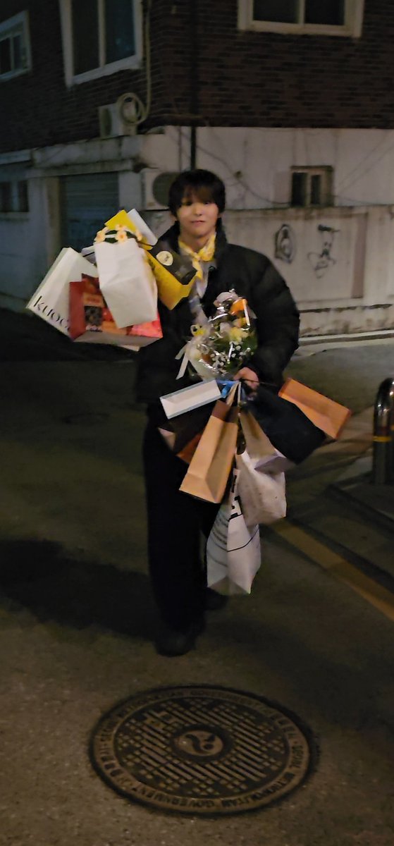 행복해보이던 양손가득 햄슷타🐹