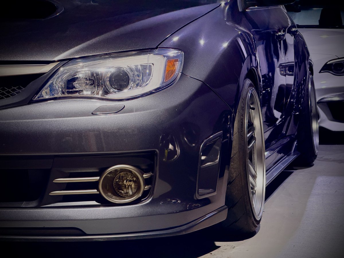 もうGRBでここまでやってある車なかなかないんじゃなかろうか。
これ純正色じゃないからね。

キャンバー調整でツラ出し。
TM-02はやっぱり国産スポーツに似合いますな。

#grb #sti #amewheels #インプレッサ #WRX