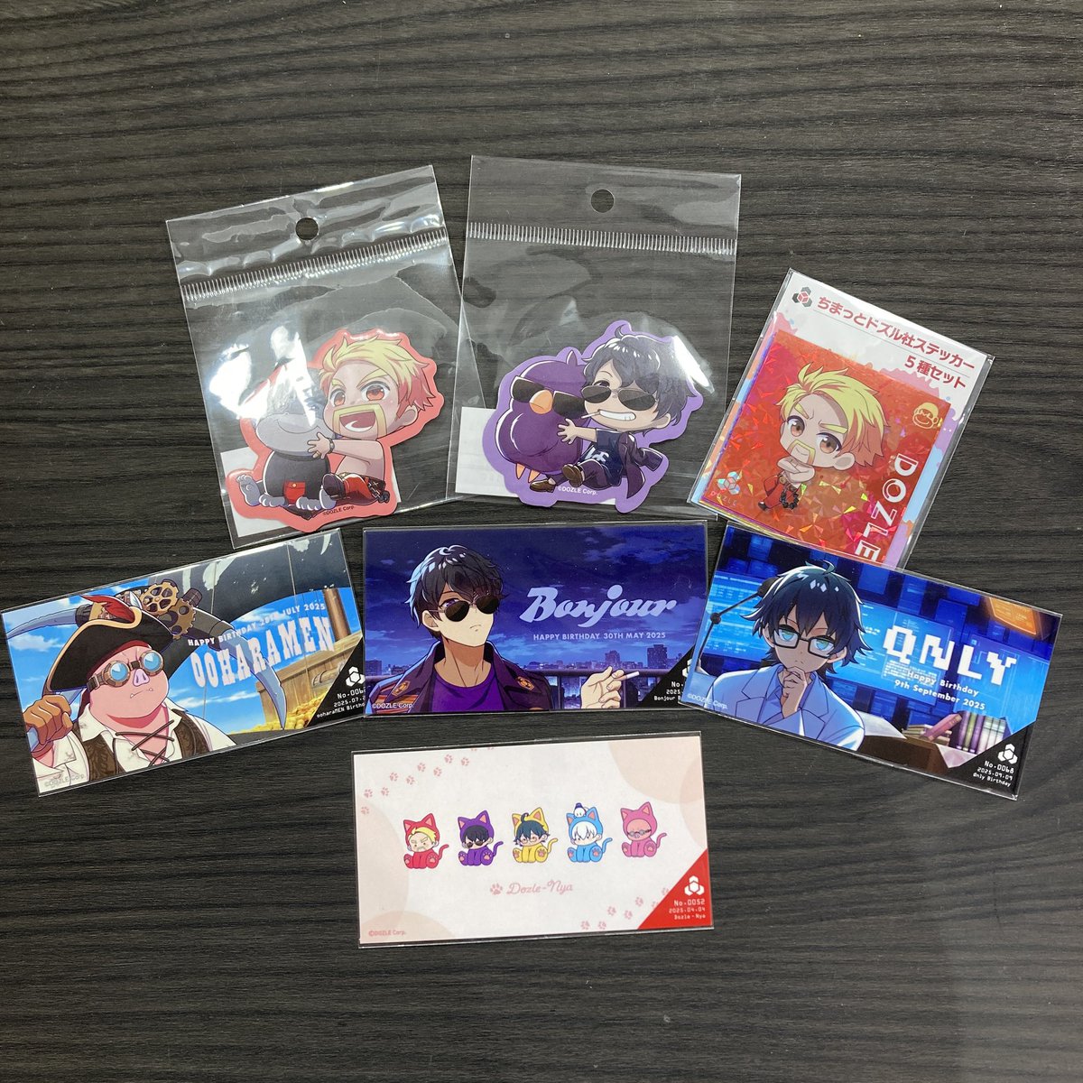 📢新入荷商品情報📢 🍌2025年誕生祭パスポートステッカー ⛄️ドズル社