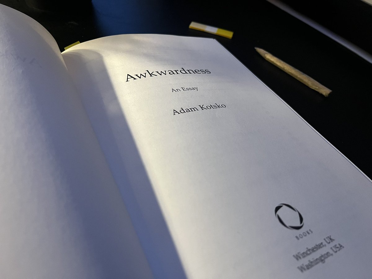 effeffwee's tweet image. Buch zu spät aufgeschlagen, Lesezirkel verpasst, trotzdem großes Dankeschön an @LorenzBien1 für diesen Tipp. Ich hoffe, das ist jetzt nicht irgendwie awkward …