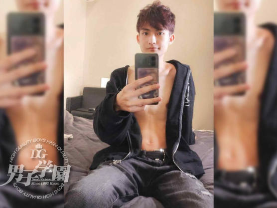 x77liveStream's tweet photo. #PekeNanaLIVE #GayLive #JapaneseGuys #SexyGay #GayPride
Fierce gays, Aki-kun’s LIVE! 😍  
PekeNanaLIVE’s your go-to for Japanese cuties—chat LIVE 😏  
Naughty request? Yaaas 😉
 Here: https://t.co/NNBngHMqnY https://t.co/MiL2zAr10u