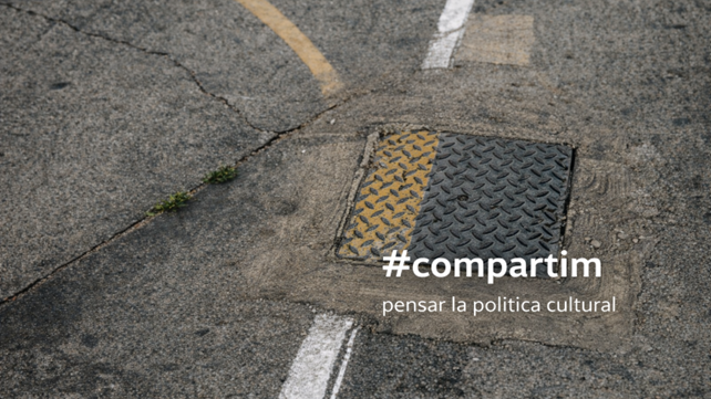 interaccio's tweet photo. Què estem decidint quan innovem en cultura?
Comencem el 2026 amb un #compartim sobre arts escèniques, tecnologia i atenció: IA, immersivitat i algoritmes llegits com a decisions culturals, no com a gadgets.
https://t.co/k4nmZtNrDe https://t.co/amK91tZRFf