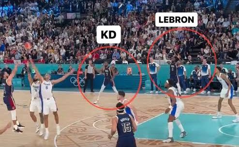 WarriorsMuse's tweet image. When my kids ask me why Steph is the goat, I’ll just show them this picture