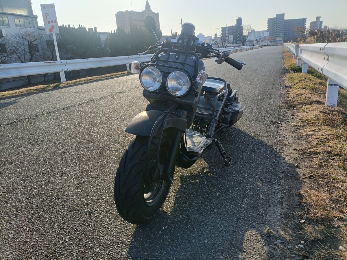 ARingyo's tweet photo. PCXエンジンスワップズーマーの完成✌️
走って思った事は3km以上走るのは苦行ってこと
これは眺めるバイクですねー
欲しい人連絡下さい📩 https://t.co/X2lDIXCY4F