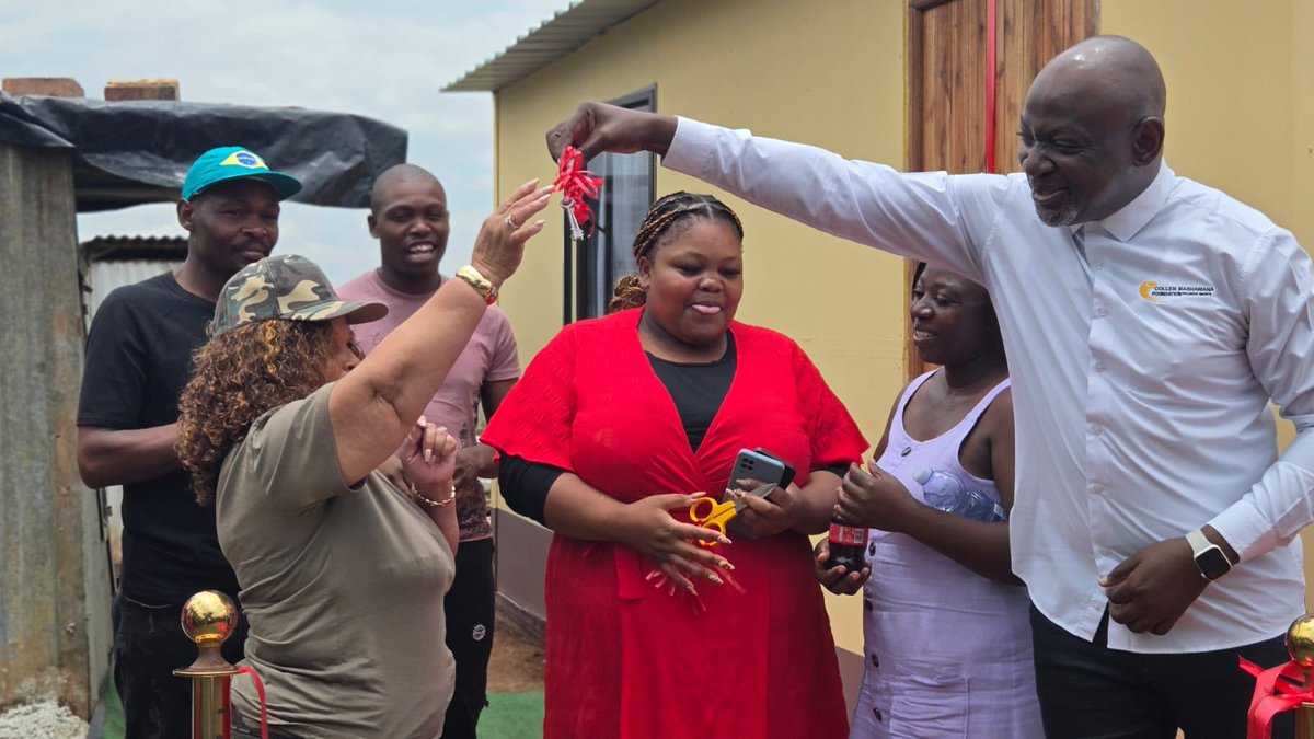 This past weekend, Speaker of Council Cllr. Margaret Arnolds joined the Collen Mashawana Foundation in Doornkop, Soweto, for a housing handover to the Xaba family following the collapse of their two-storey home. 🏠

Cllr. Arnolds expressed the City’s gratitude for this vital