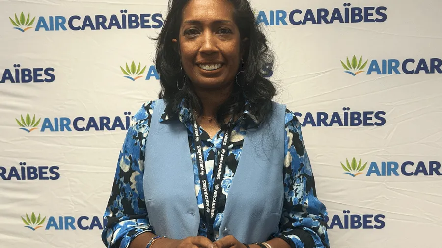 la1ere's tweet image. Karen Virapin, une femme nommée pour la première fois à la tête d'Air Caraïbes

➡️Elle a pour mission d'établir un dialogue social fructueux avec le personnel et maintenir la qualité du service

📲💻la1ere.franceinfo.fr/guadeloupe/kar…