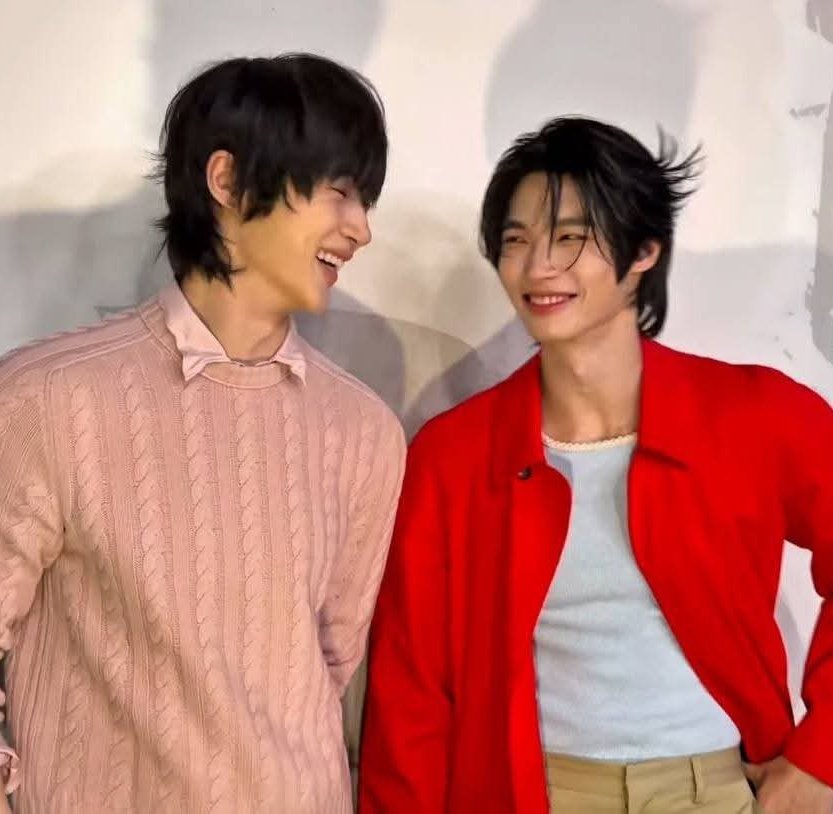 sgope985's tweet image. #winmetawin #ByeonWooSeok
10AM                                                 10PM