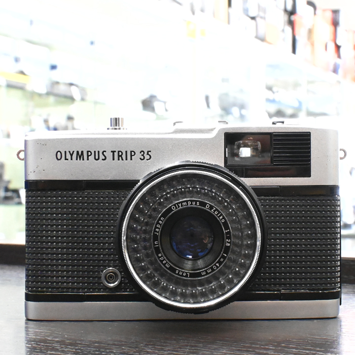 【整備済】オリンパス Trip 35 整備済・保証付】オリンパス TRIP35 フィルムカメラ｜くすみブルーの本