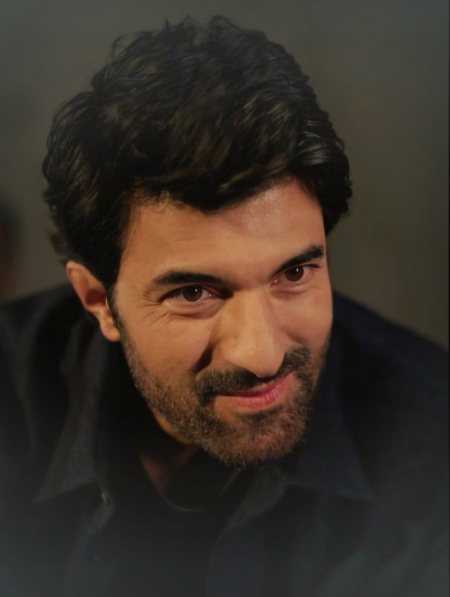 Ö𝕞𝕖𝕣 𝔹𝕖𝕣𝕖𝕜𝕖𝕥𝕠ğ𝕝𝕦 🔥
#EnginAkyürek  #ÖmerBereketoğlu 
 #BereketliTopraklar #TerraRossa