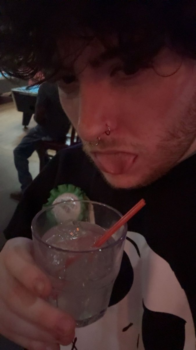 zarcasism's tweet photo. TWENTY ONE!!! #gay #lgbtq #21yo #birthday https://t.co/QHH19fpEd1