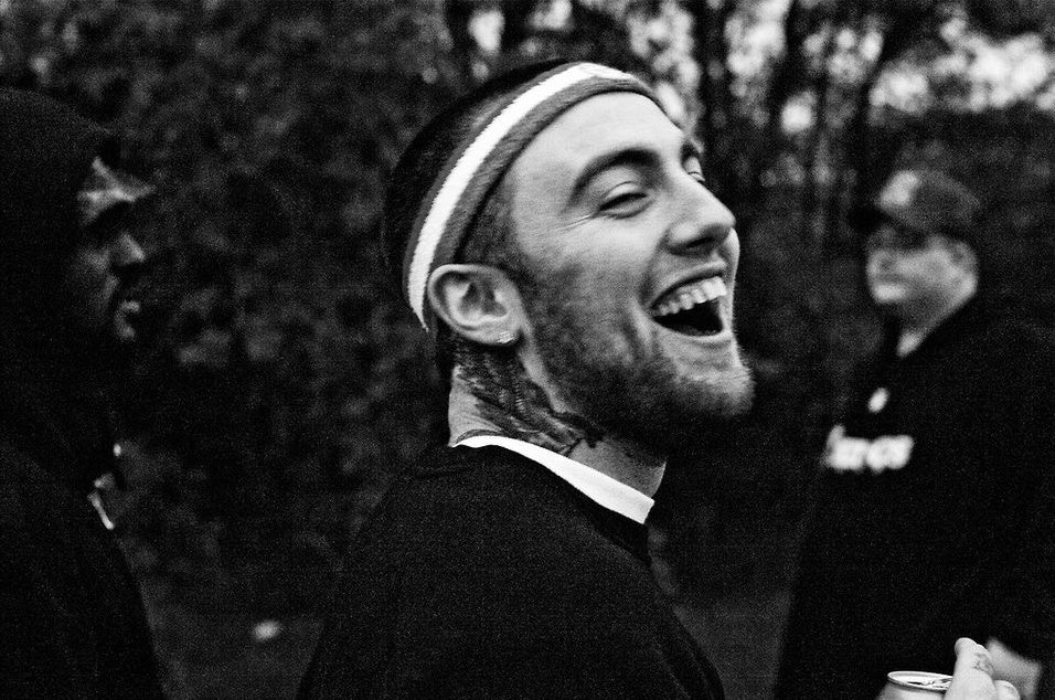 malcompicsdaily's tweet photo. i know today is meant for saying “happy birthday,” but i just want to say thank you. thank you for the joy you brought. thank you for the memories you were generous enough to share with us. thank you for the community you created. thank you for the music. we miss you.
92-♾️🤍 https://t.co/KcgzGEQGnb